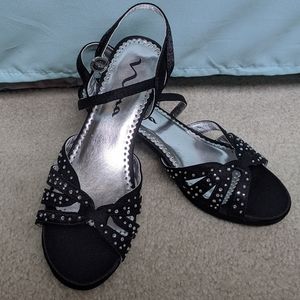 NWOT Girl's Black Strappy Heels